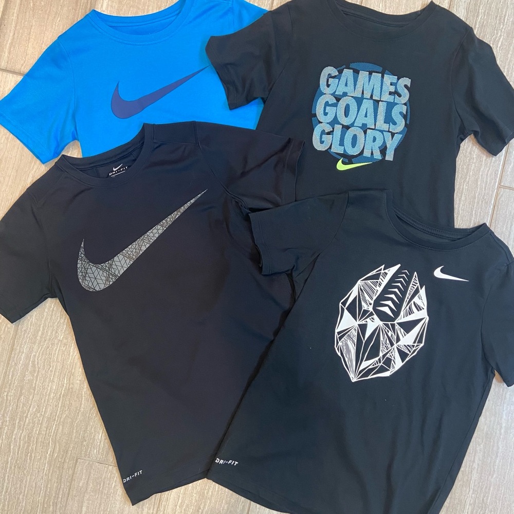 EUC boys Nike shirt bundle, Sz M